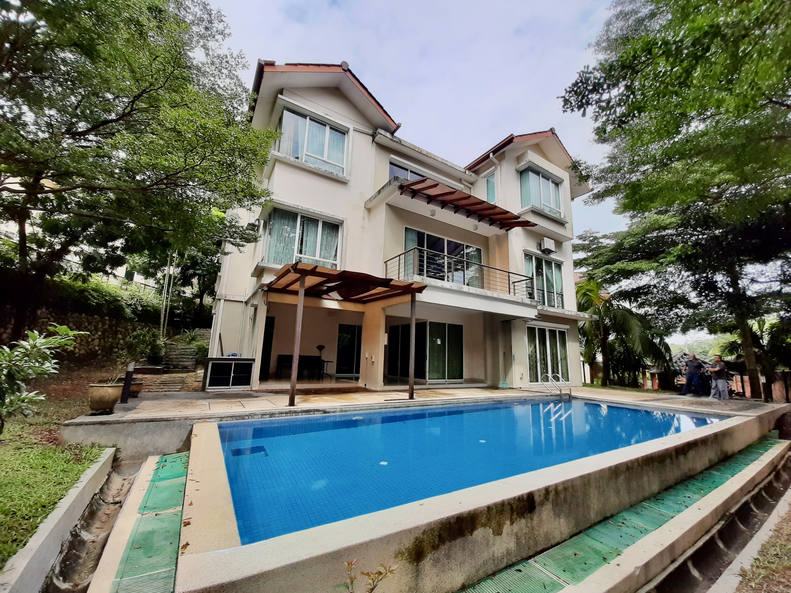 Bungalow with Swimming Pool, Teratai Villas, Kayangan Heights, Seksyen