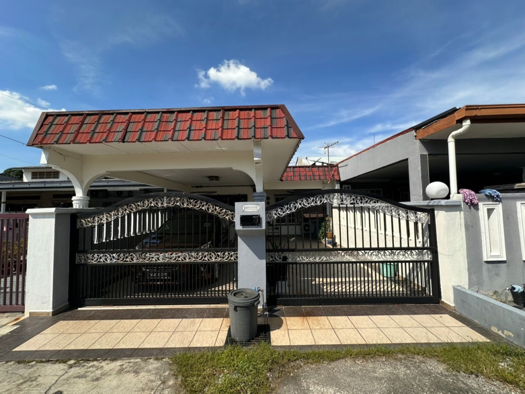 Front view – Alam Harta Realty